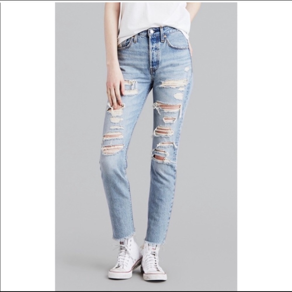 LEVI’s 501 skinny thrashed jeans 27x30
